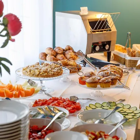 斯佩兰扎酒店 3* 巴多利诺