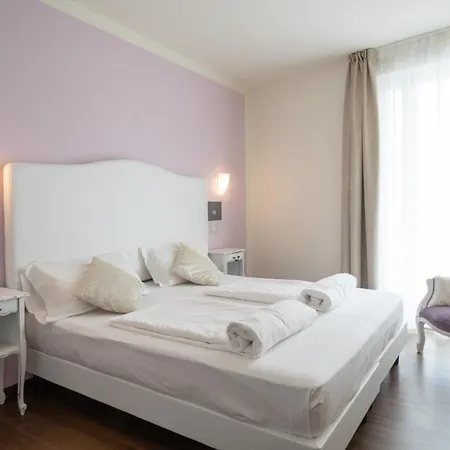 斯佩兰扎酒店 3*