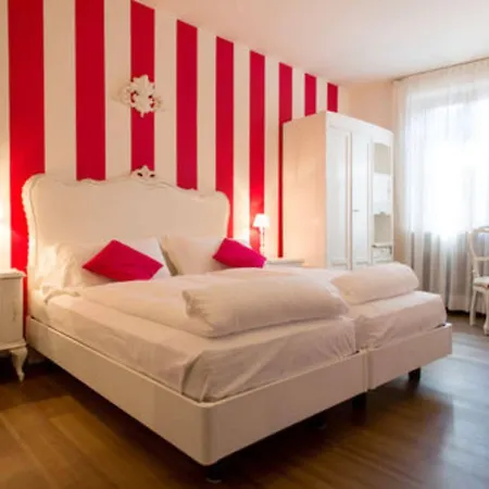 斯佩兰扎酒店 3* 巴多利诺