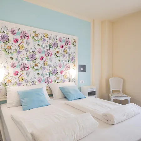 斯佩兰扎酒店 巴多利诺